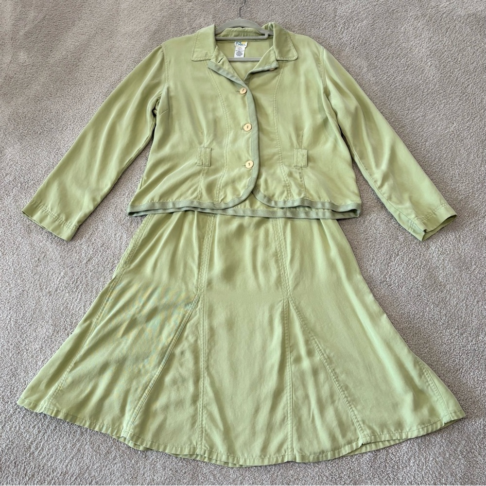 Line Two Women Tencel Green Button Up Two-Piece Suit Set Jacket Skirt Sz L & 12